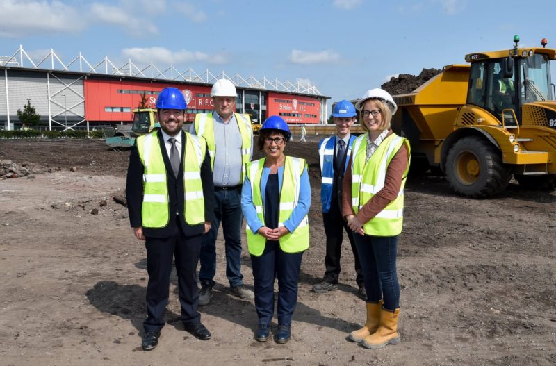 Cllr David Baines (left) and others at the Glass Futures site this week