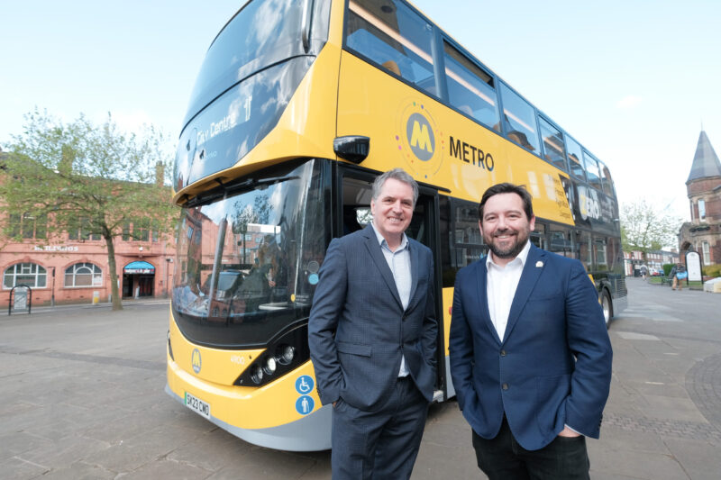 Metro Mayor Steve Rotheram and St Helens Borough Council Leader David Baines at the launch of the new hydrogen-powered buses which are now operating on the 10/10a route